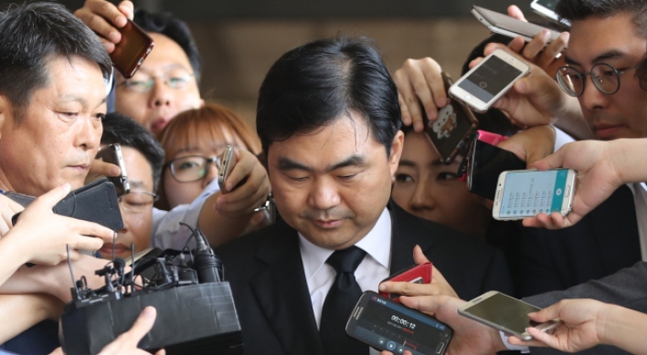 Top prosecutor arrested for bribery