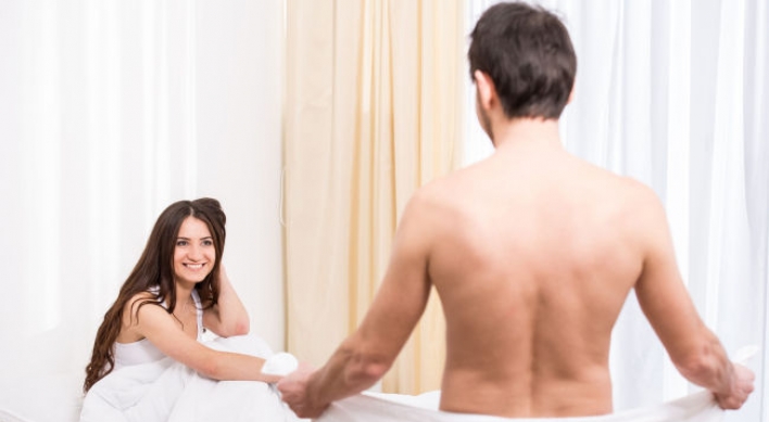 밤에 화장실 자주 가는 남성, 성기능 감퇴 의심해야