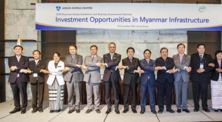 Myanmar woos investments in infrastructure, transport and energy