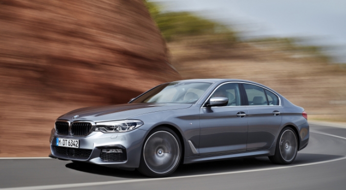 BMW aims to overtake top-seeded Benz with new 5 series