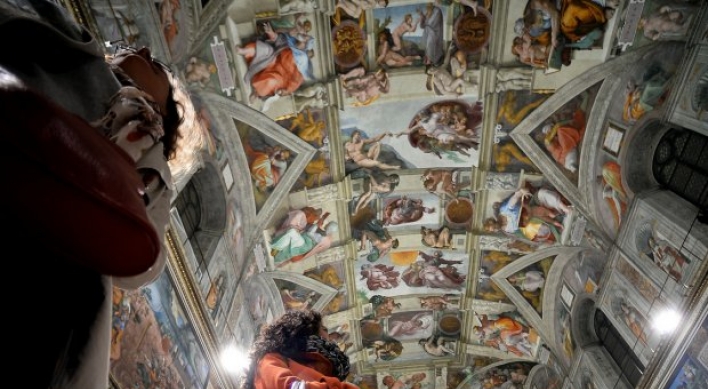Sistine chapel photographed in unprecedented detail