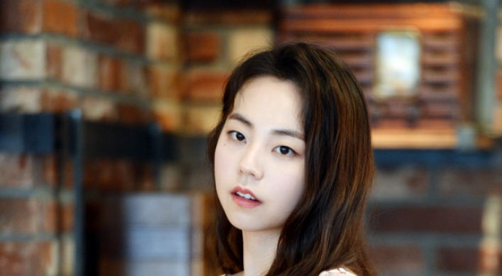 [Herald Interview] Ahn So-hee observes, listens and empathizes