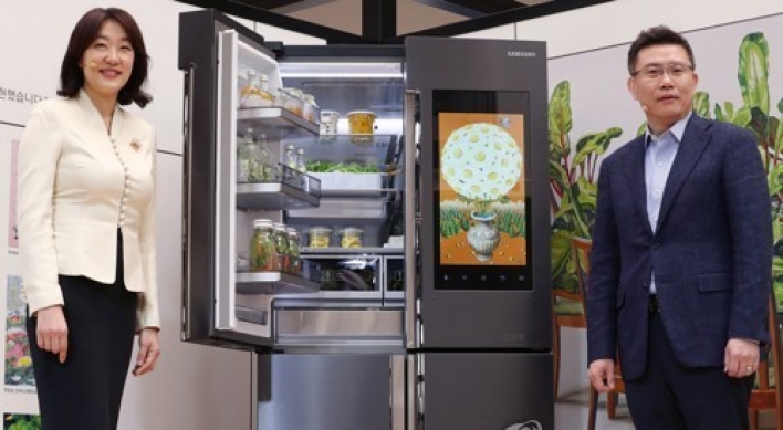 Conversing with your fridge: Samsung showcases S Voice