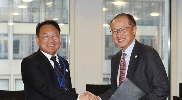 Korea, World Bank agree to widen cooperation