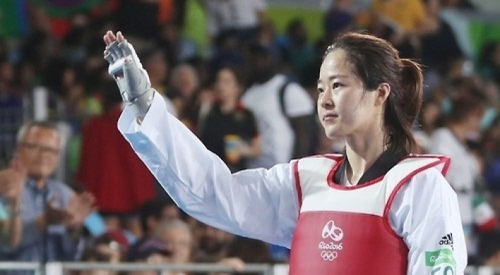 Oh Hye-ri takes silver at taekwondo world championships