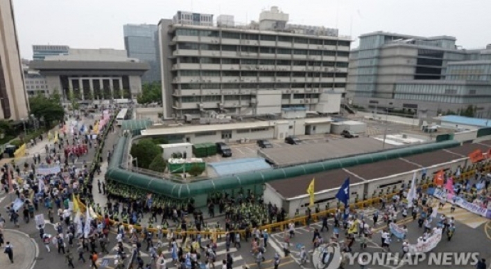 Seoul court upholds police ban on activists' rally encircling embassies