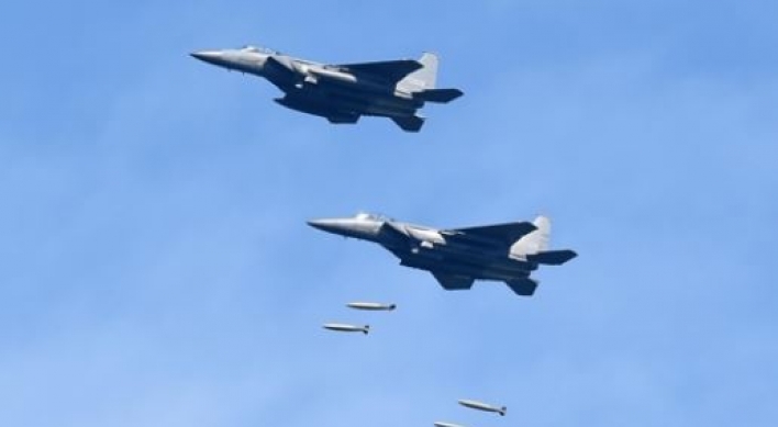 Four F-15ks hold exercise against N. Korea's leadership