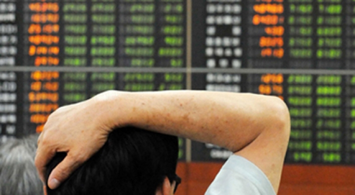 Korean stocks down late Thursday morning on foreign selling