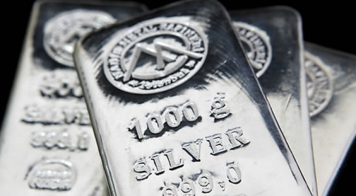 Silver bar sales rise 10-fold as middle class join flight to safety