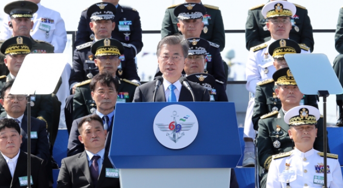 Moon says wartime operational control key to stronger military