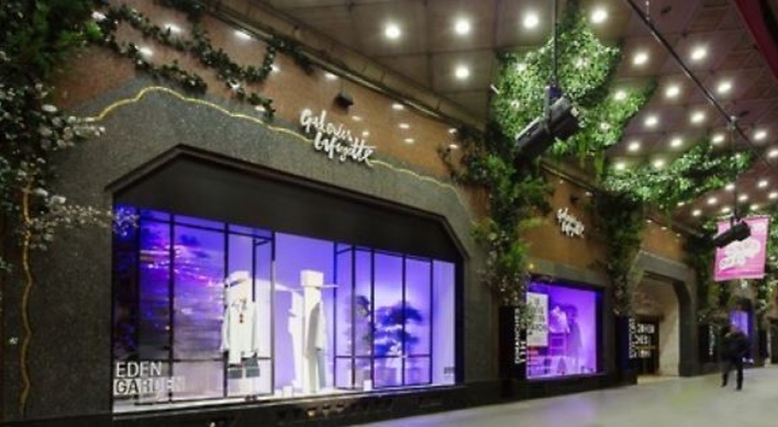 Korean fashion companies rev up overseas push amid domestic slump