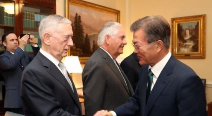 Moon to meet US defense chief over N. Korea, summit with Trump