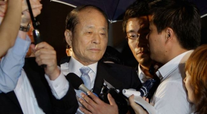 Prosecutors raid property of ex-president Lee's brother over NIS fund scandal
