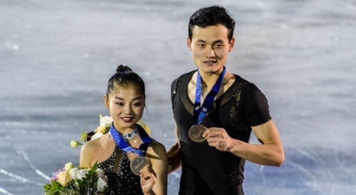 N. Korea figure skating pairs team wins bronze at Four Continents Championships