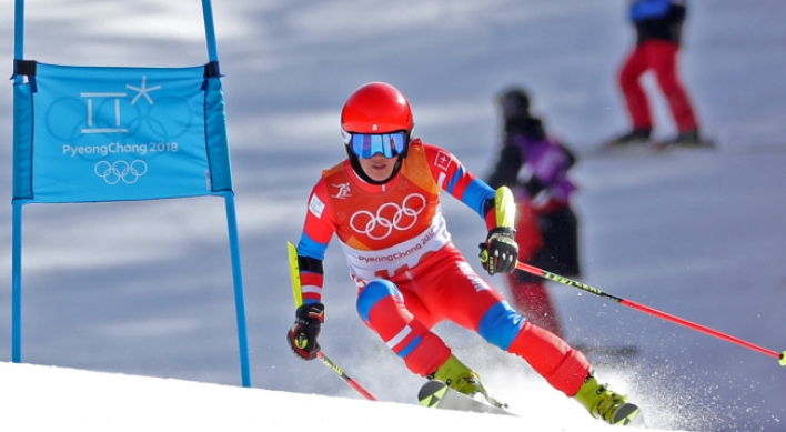 [PyeongChang 2018] N. Korean skiers thank cheerleaders, look forward to next Olympics