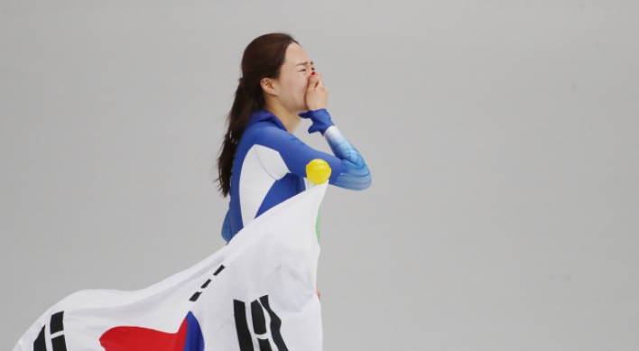 [PyeongChang 2018] Speedskater Lee Sang-hwa wins silver in 500 meters