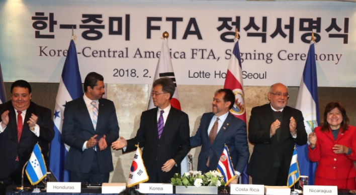 Korea signs free trade deal with Central America  as first in Asia