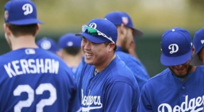 Dodgers' Ryu Hyun-jin recovers from norovirus, to make spring debut this week