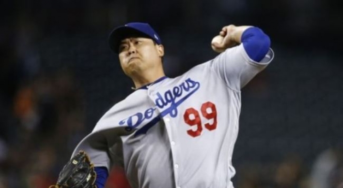 Dodgers' Ryu Hyun-jin shaky in 1st official spring training start