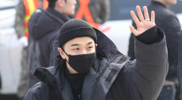 Big Bang’s Taeyang starts military service