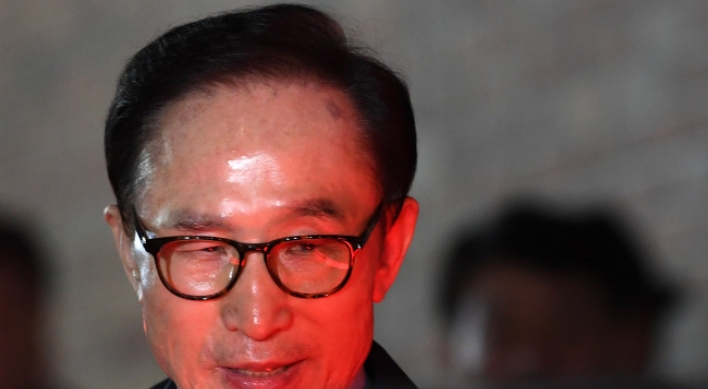 Lee Myung-bak likely to face corruption charges