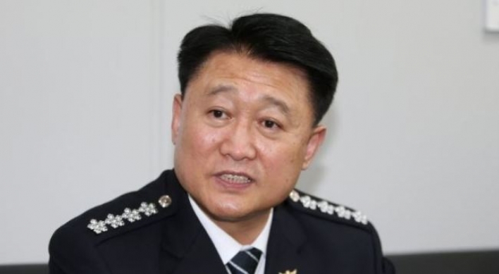 Police chief vows thorough investigation of opinion rigging scandal