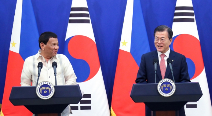 Leaders of S. Korea, Philippines agree to improve ties, boost cooperation