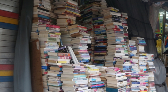 Learning the charms of secondhand books at old, new places