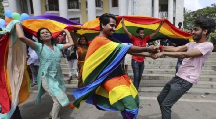 [Newsmaker] India's Supreme Court strikes down law that punished gay sex