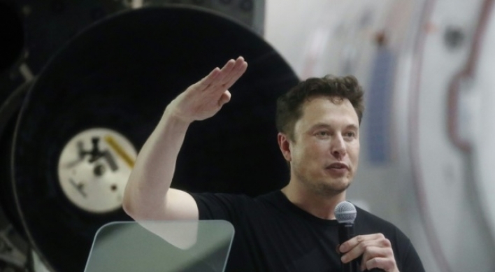 [Newsmaker] US regulators charge Tesla CEO Elon Musk with fraud