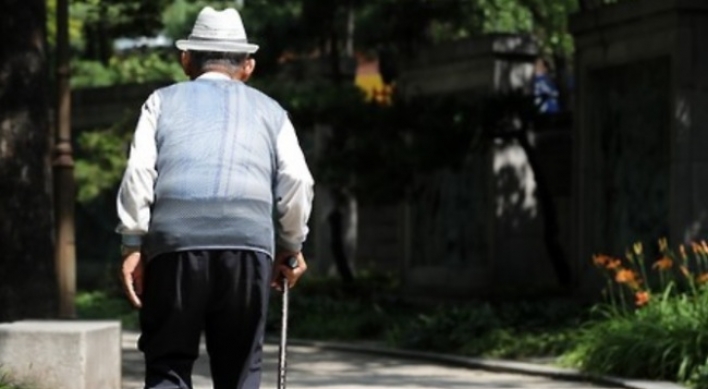 25% of elderly Koreans eat by themselves all the time, making them vulnerable to depression