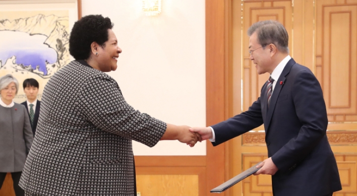 President Moon receives six new ambassadors to Seoul