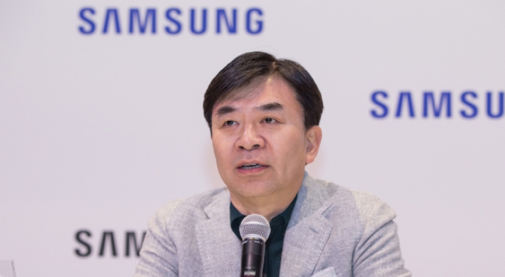 [CES 2019] Samsung CEO doubts marketability of rollable TV