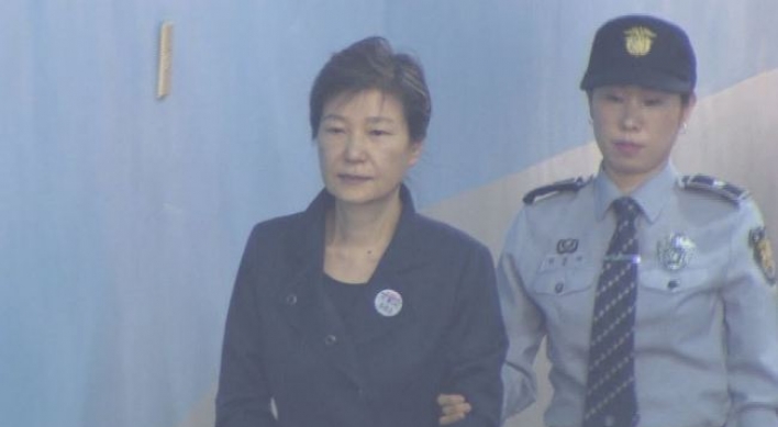 Ex-President Park receives medical assessment for stay of execution request