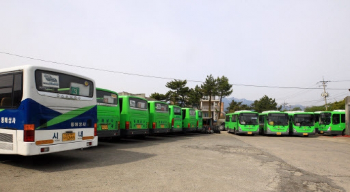 Bus drivers’ unions plan May 15 strike