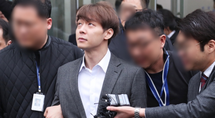 Singer-actor Park confesses to taking drug: police