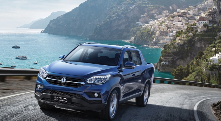 SsangYong pioneers ‘open top SUV’ with Rexton Sports series