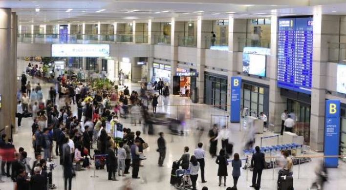 Foreign visitors to S. Korea jump 15% in June