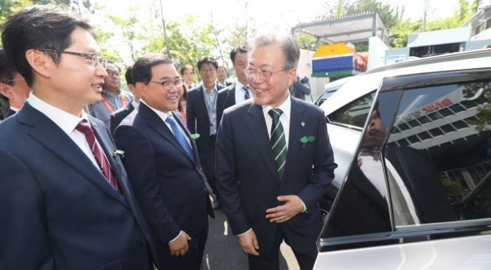 Moon's presidential hydrogen car debuts amid his clean energy drive