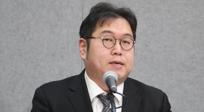 Kim Yong-min steps down from TV show after over 11,000 people sign online petition