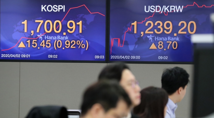 Seoul stocks open lower on deepening virus woes