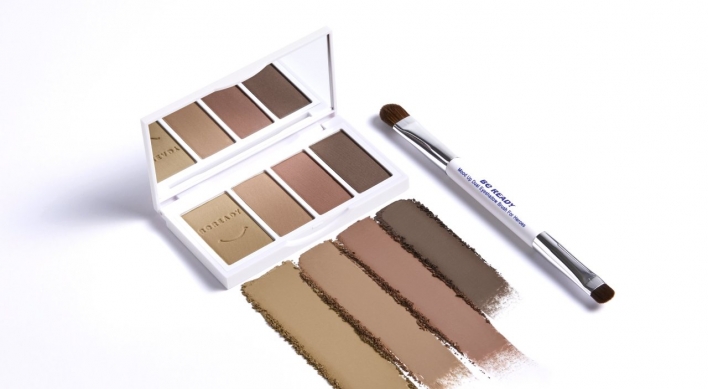 Amorepacific launches eye shadow palette for men