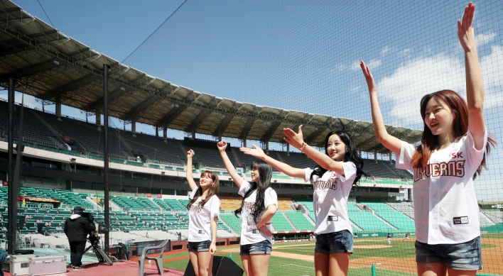 [Photo News] Korea ready to play ball amid COVID-19 pandemic
