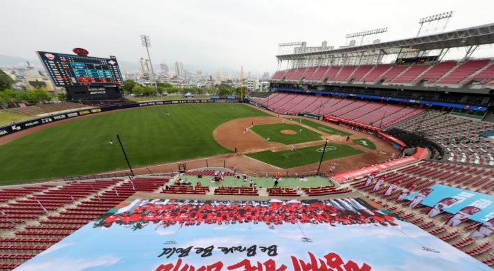 Baseball back in S. Korea as nation emerges from coronavirus pandemic