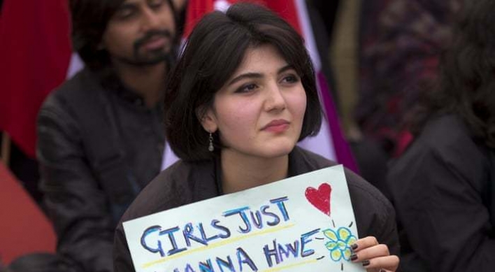 온라인 키스 영상 때문에…파키스탄 소녀 2명 '명예살인' 당해