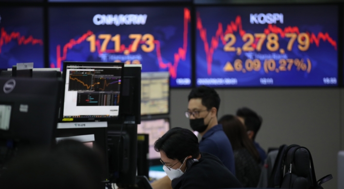 Seoul stocks open tad higher on auto gains