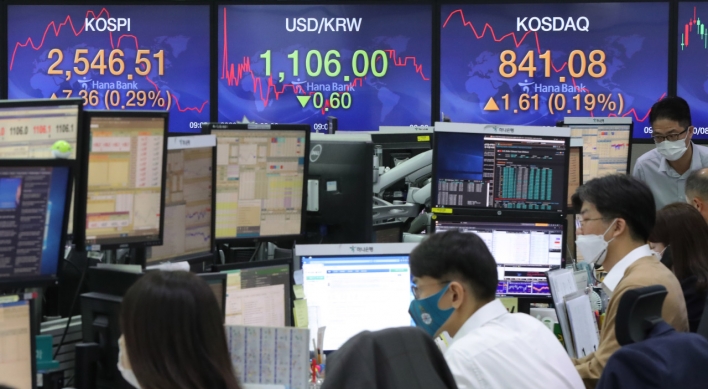 Seoul stocks open nearly flat on virus flare-up