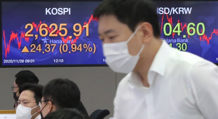 Seoul stocks close at all-time high on improved growth forecast