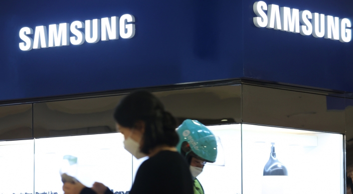 Apple, Samsung extend lead as top semiconductor buyers in 2020: survey