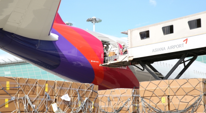Asiana converts two more passenger planes to carry cargo